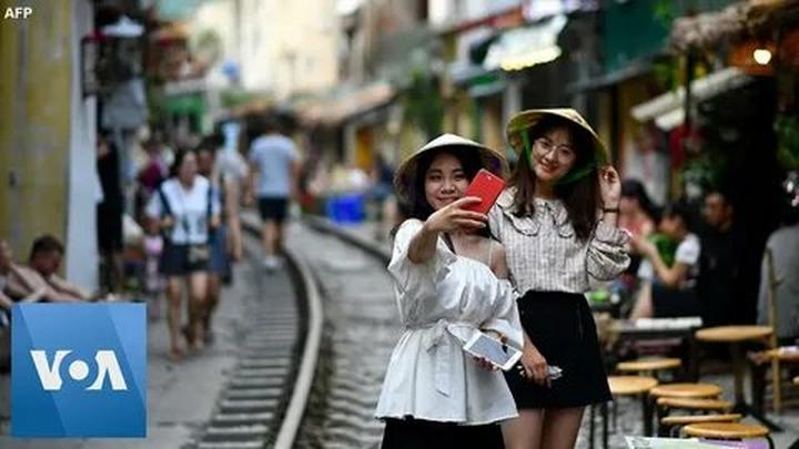 Hotspot Matrix và Shake It Off - bản lĩnh của thế hệ mới: không ngại “lắc” mình ra khỏi