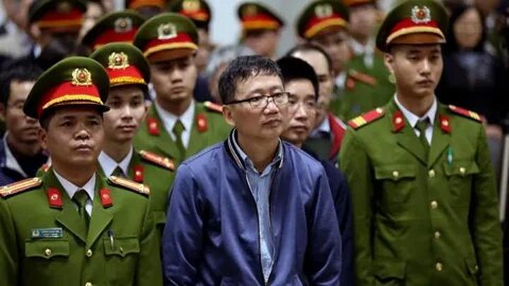 Từ 3 kiểu giày